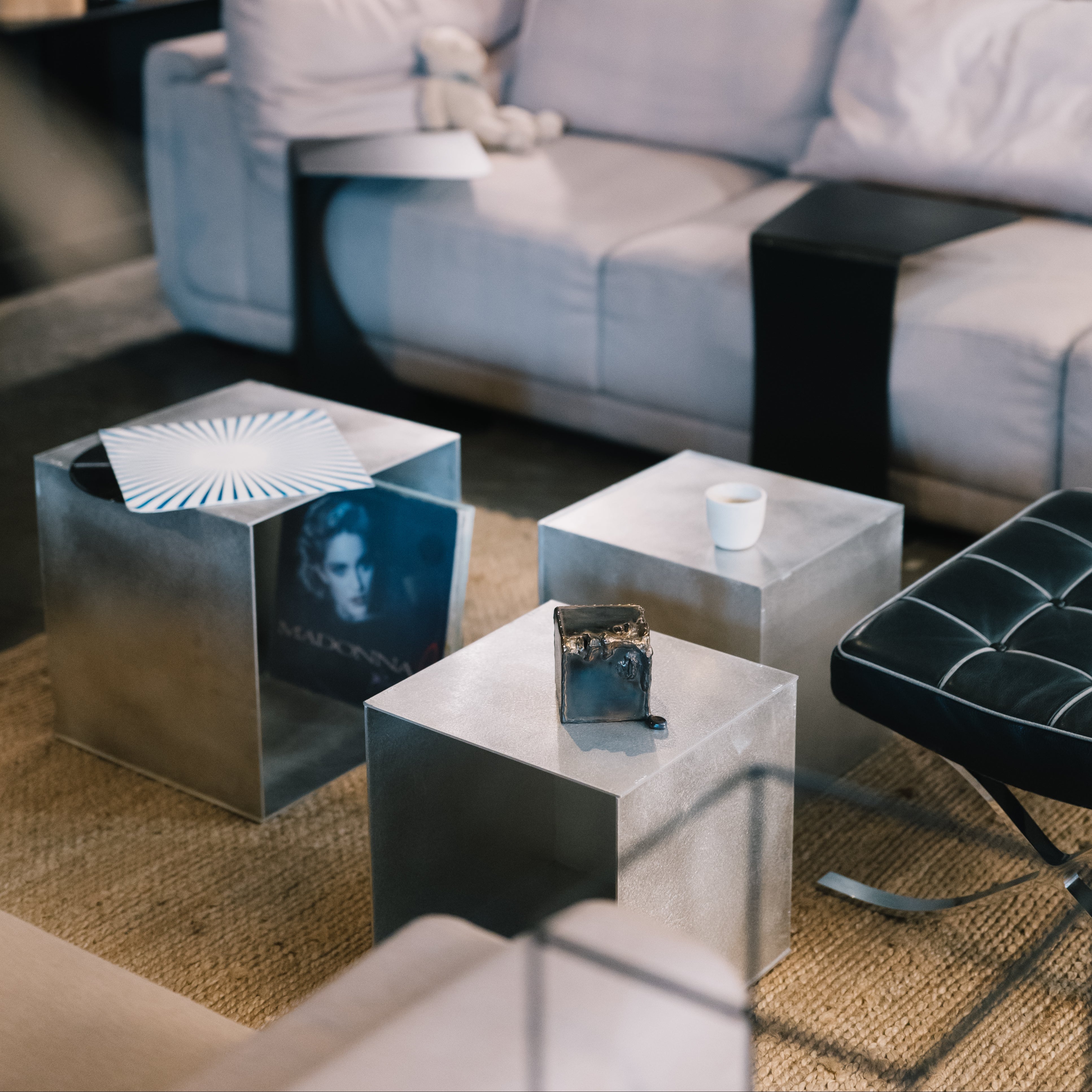 Vinyl Cube Multifunctional Shelf