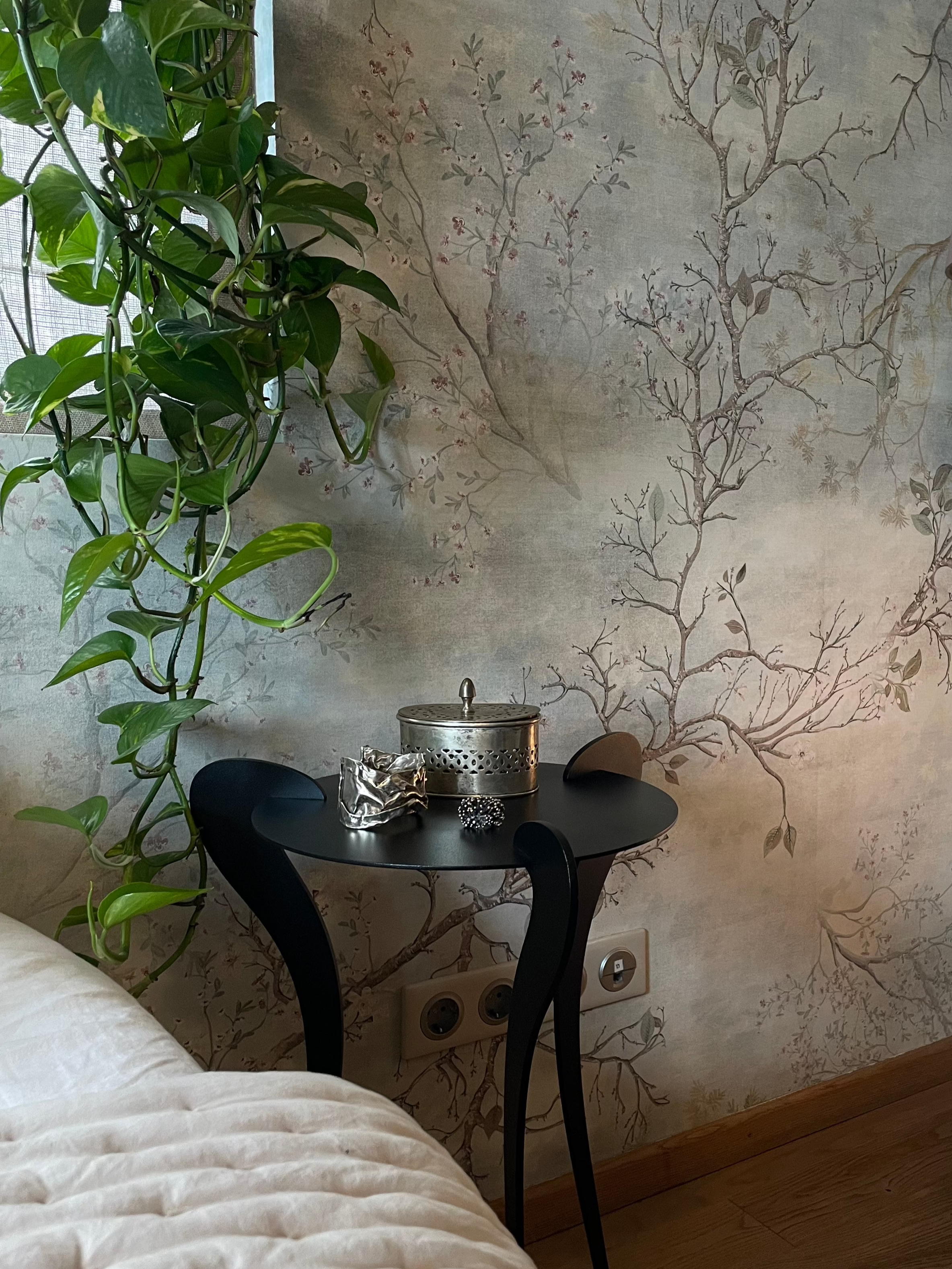 Masuta metalica MARIE ANTOINETTE - mono