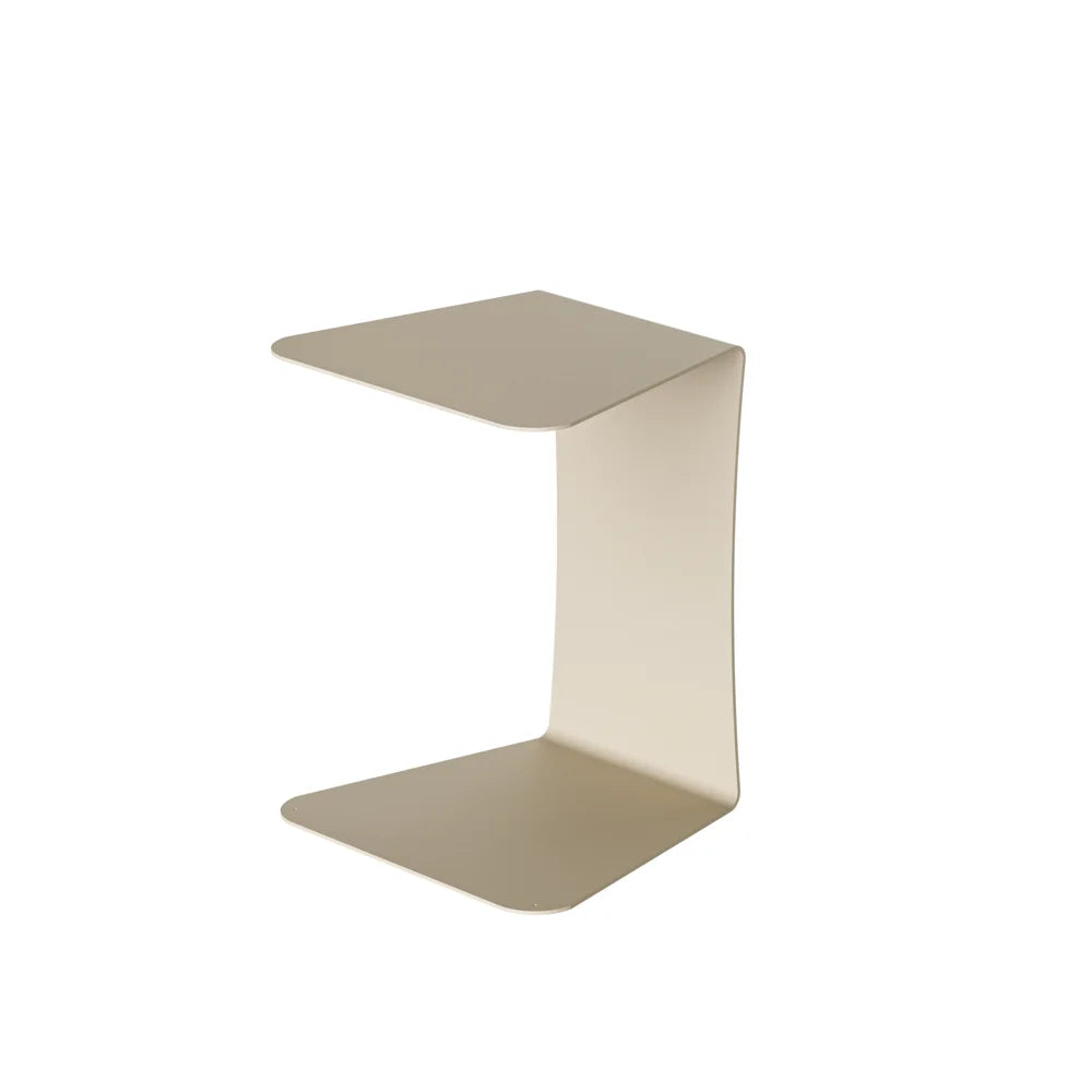 Masuta metalica JACOB – noptiera, masa auxiliara sau masa de cafea, cu design minimalist, versatil si finisaj neutru potrivit oricarui decor.