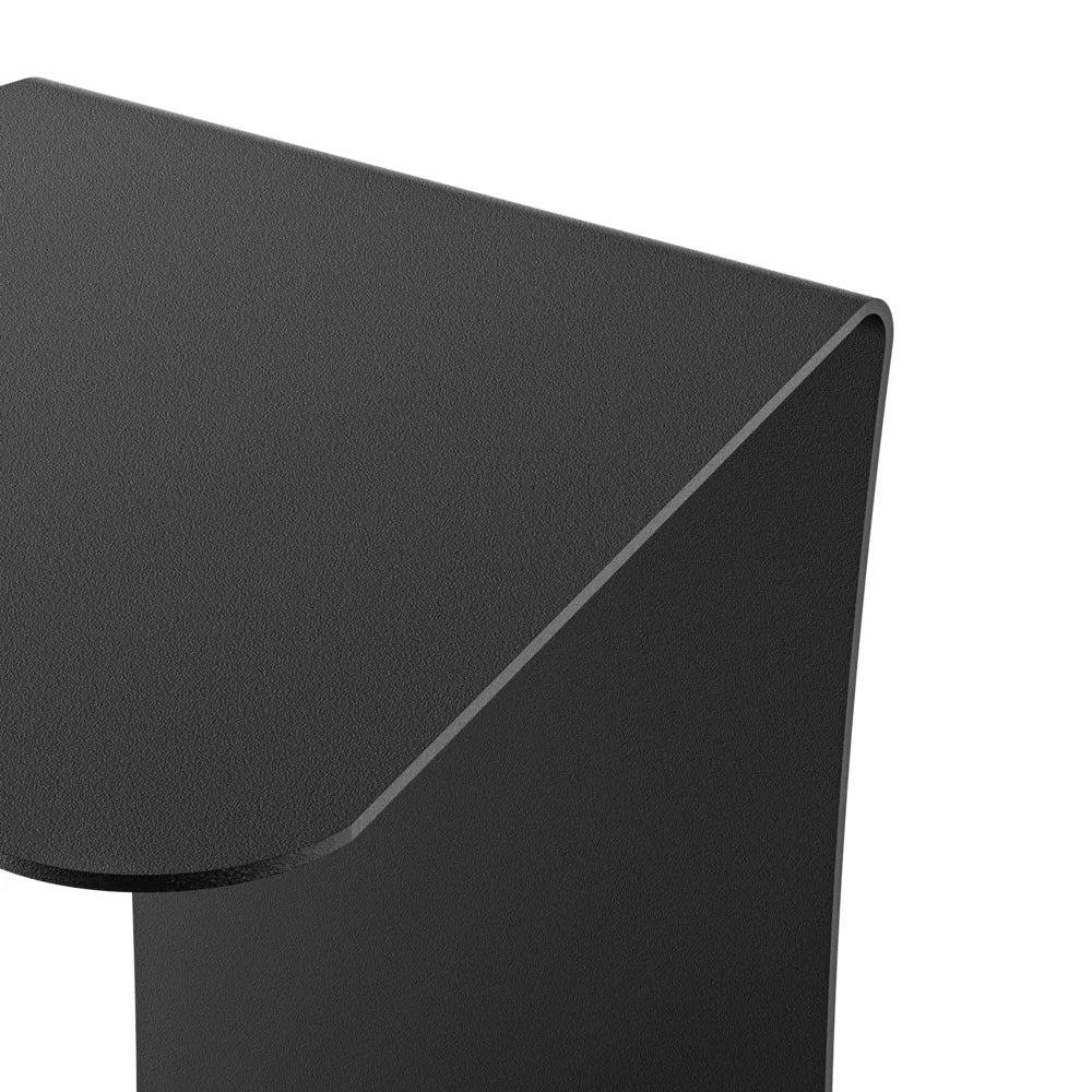 Masuta metalica JACOB – noptiera, masa auxiliara sau masa de cafea, cu design minimalist, versatil si finisaj neutru potrivit oricarui decor.