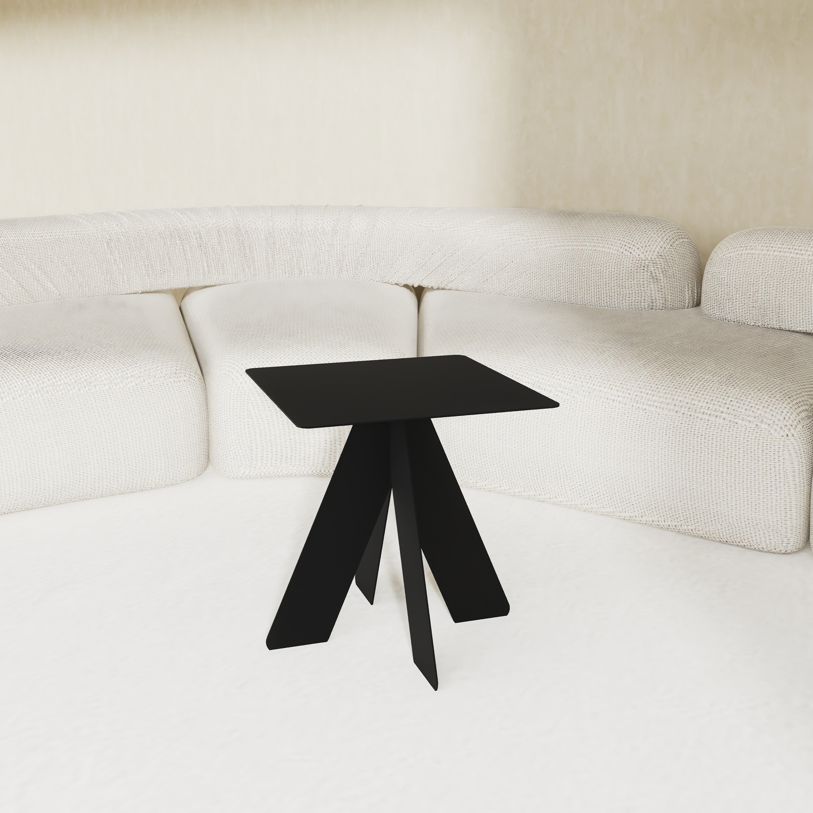 Cu o structură grafică și proporții echilibrate, KVADRAT aduce claritate vizuală în spațiu. Blatul subțire contrastează cu baza geometrică din metal, creând un joc subtil de umbre și volum. O piesă statement, gândită pentru interioare minimaliste și compoziții curate.