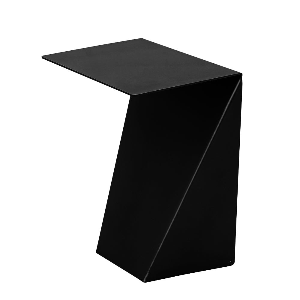 Masuta metalica SWEETY – Ideala ca masa de cafea, noptiera sau suport pentru obiecte decorative. Realizata din otel vopsit electrostatic, rezista factorilor de mediu si adauga eleganta oricarui decor.