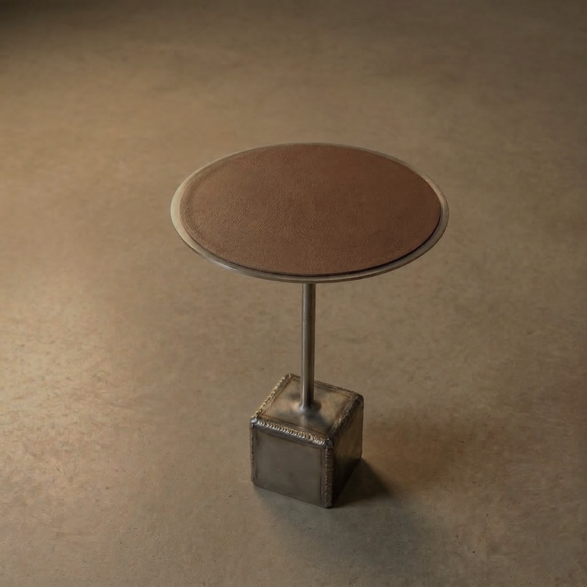 Măsuță MONO geometrie pură cub și cerc, oțel industrial vopsit transparent mat, urme meșteșug autentic, piesă unică