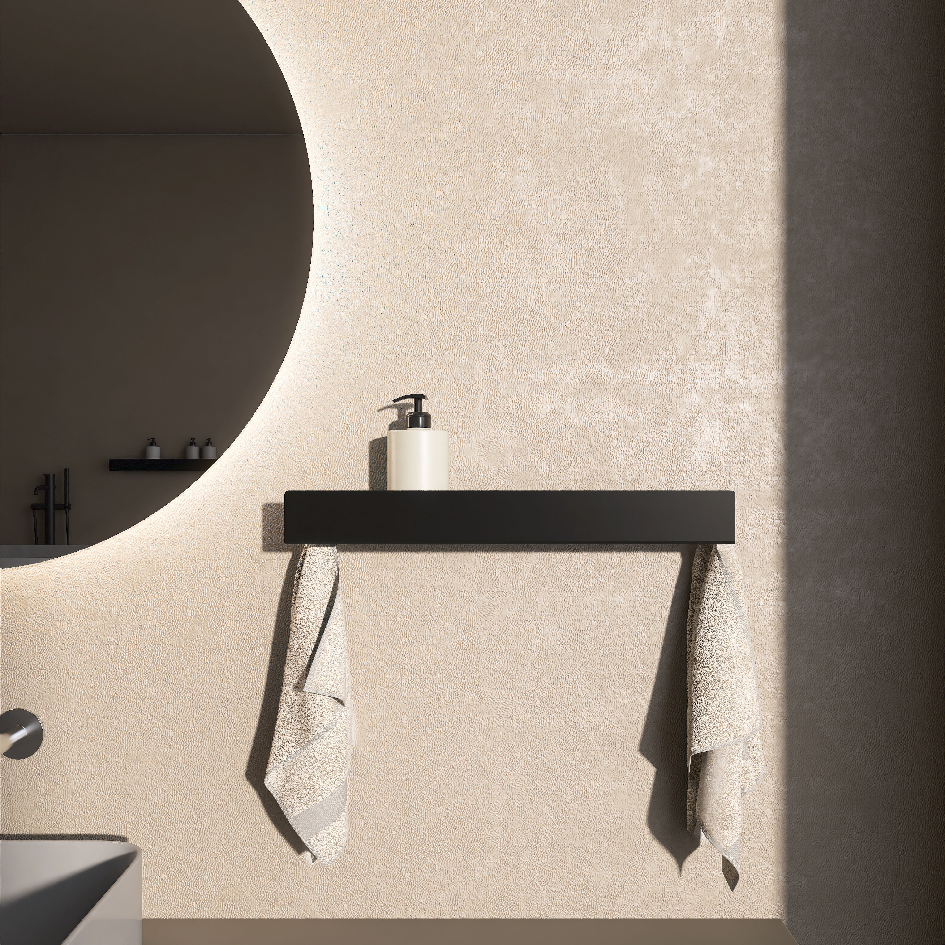 Polita metalica LINE 5 pentru baie, cu agatatori laterale pentru prosop, design minimalist, 50 cm