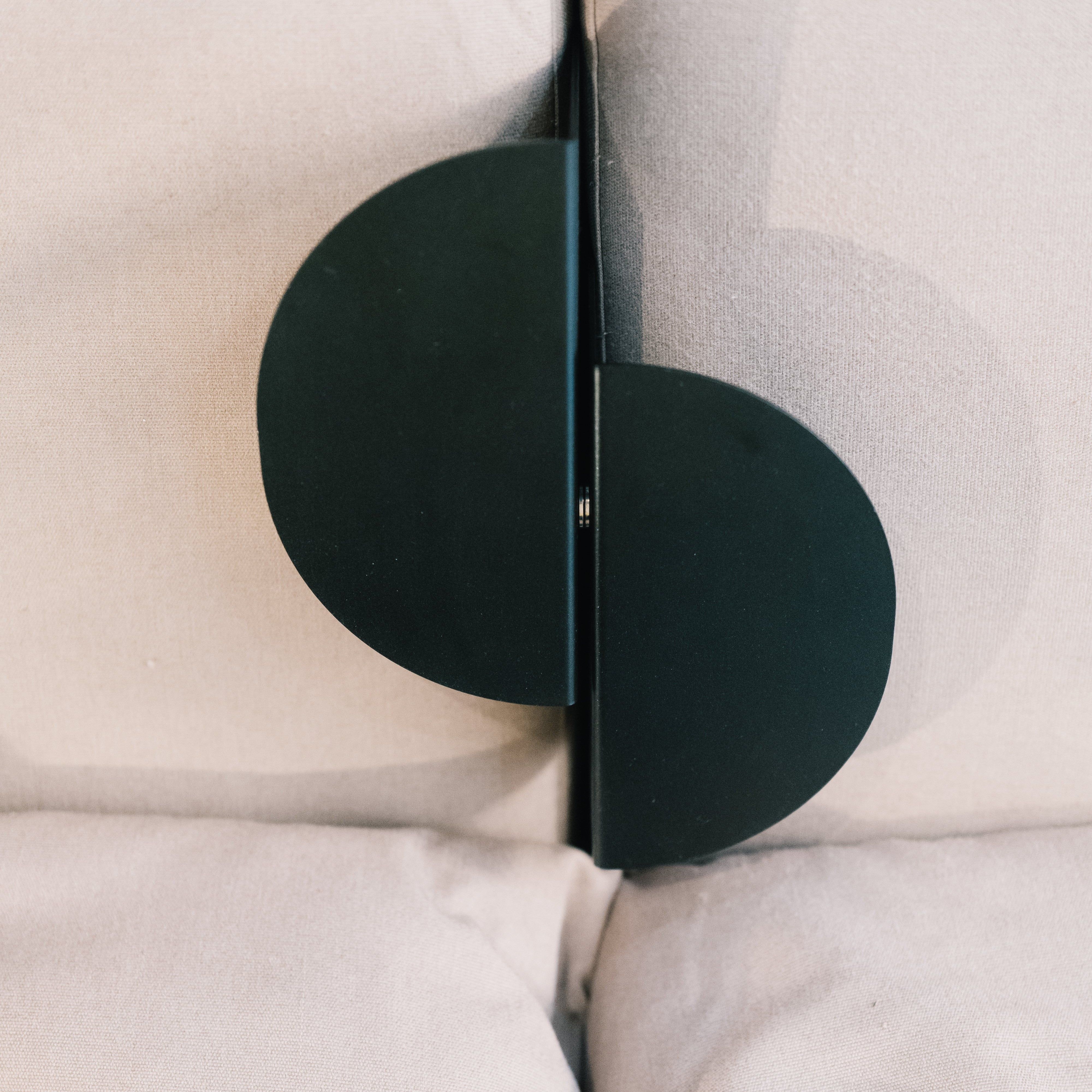 NEXT 2 NEXT coffee table