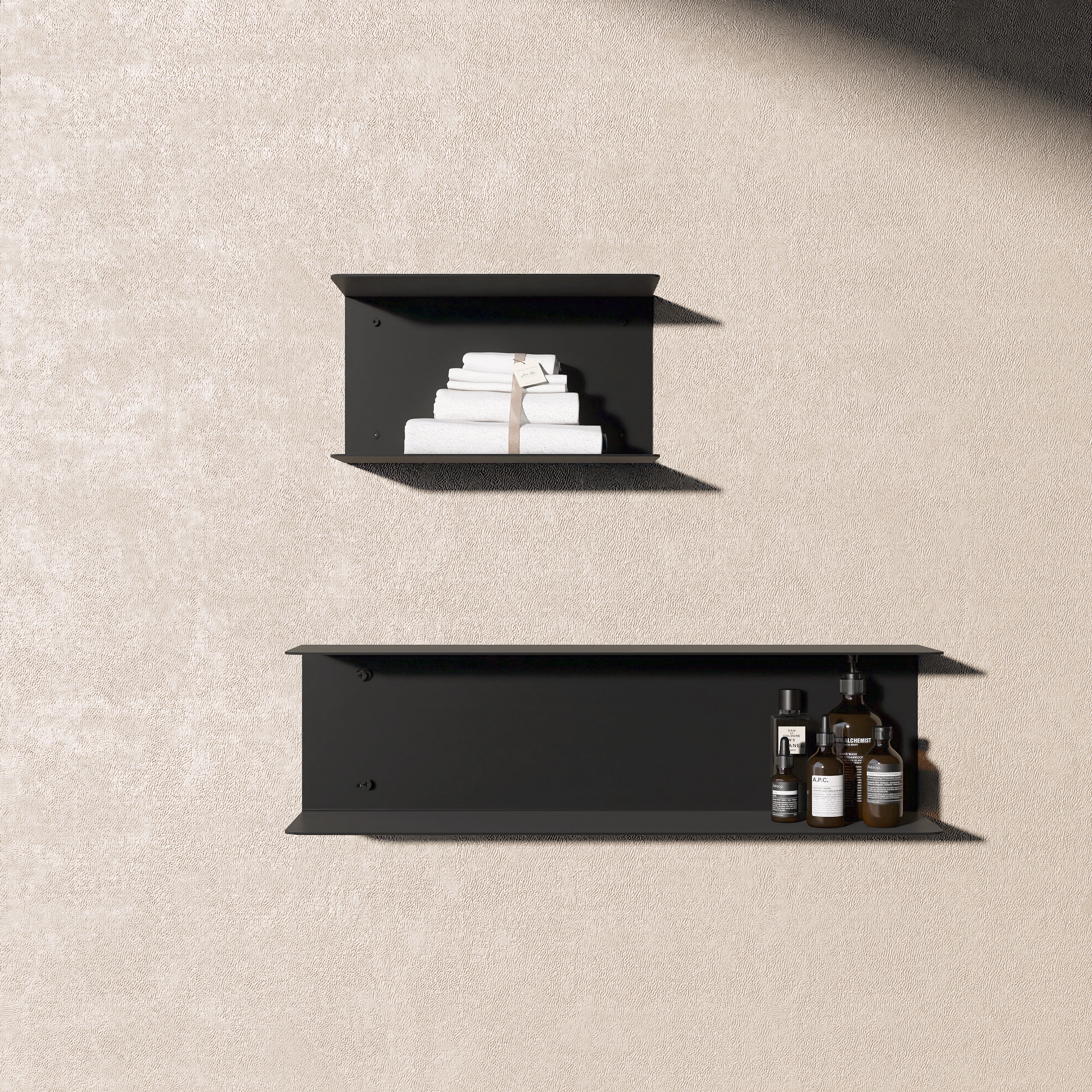 Etajera universala U-Shelf din aluminiu, design minimalist in forma de U, vopsita electrostatic, ideala pentru carti si obiecte decorative