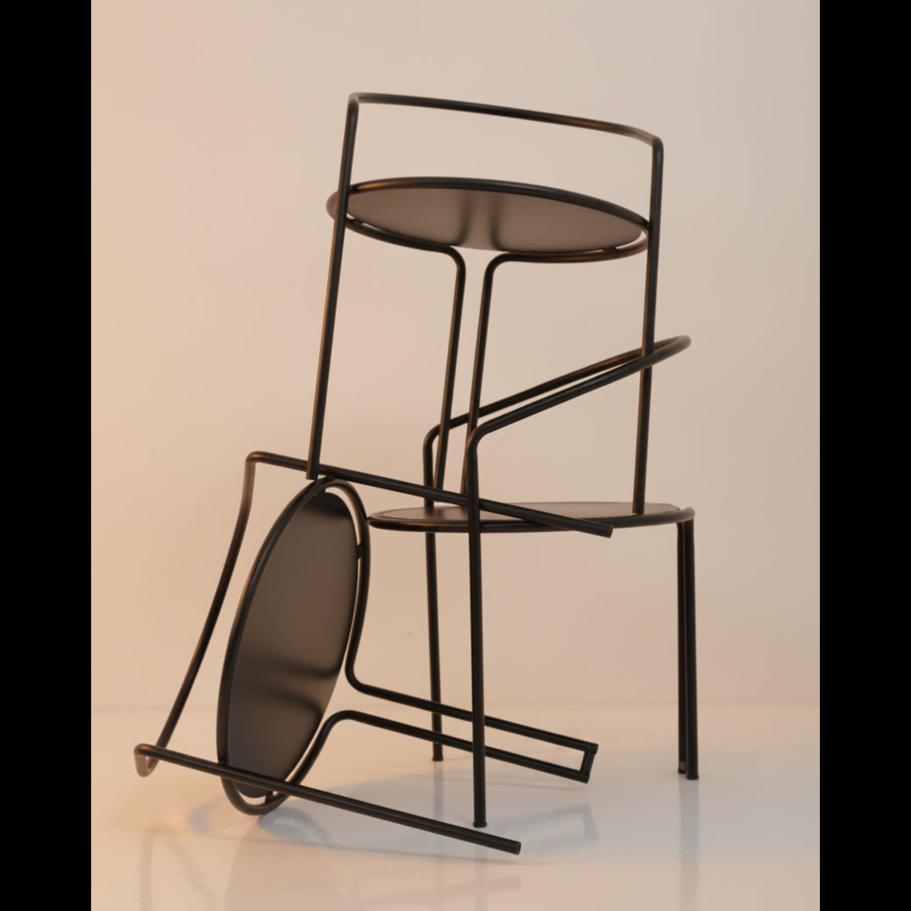 Scaun metalic Solitude – design minimalist din oțel vopsit electrostatic